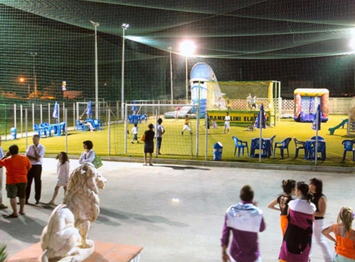 Villaggio Turistico La Baia Degli Angeli Margherita Di Savoia Bagian luar foto